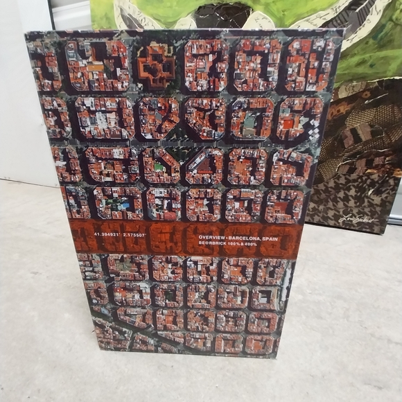 BE@RBRICK IS A UNIQUE VINYL TOY, ITS FERVENTLY DESIRED. EACH ITEM IS PRICED. ASK - Picture 12 of 16